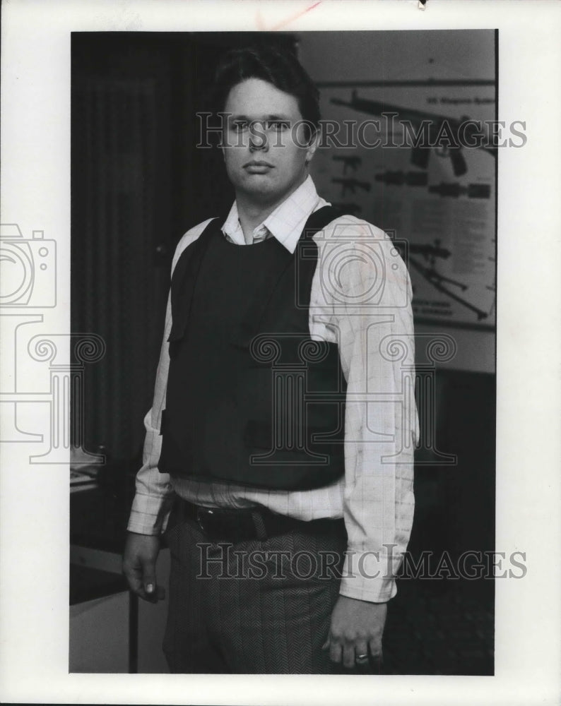 1978 Tom Salow Demonstrates Armour of America Body Armor - Historic Images