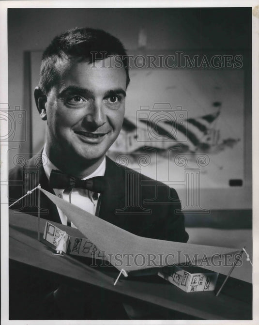 1964 Designer David J. Nutting displays innovative tent design. - Historic Images