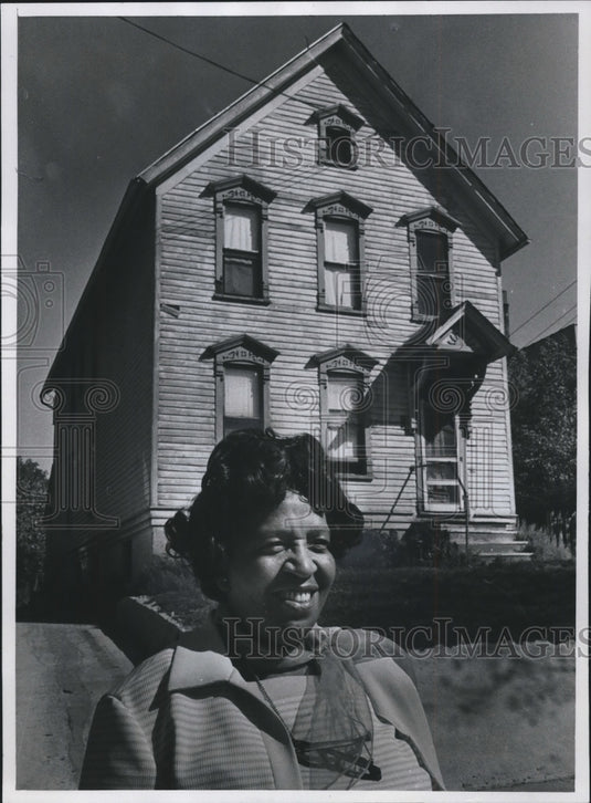 1977 Susie Harrington, Director of Peace Interfaith in Wisconsin - Historic Images
