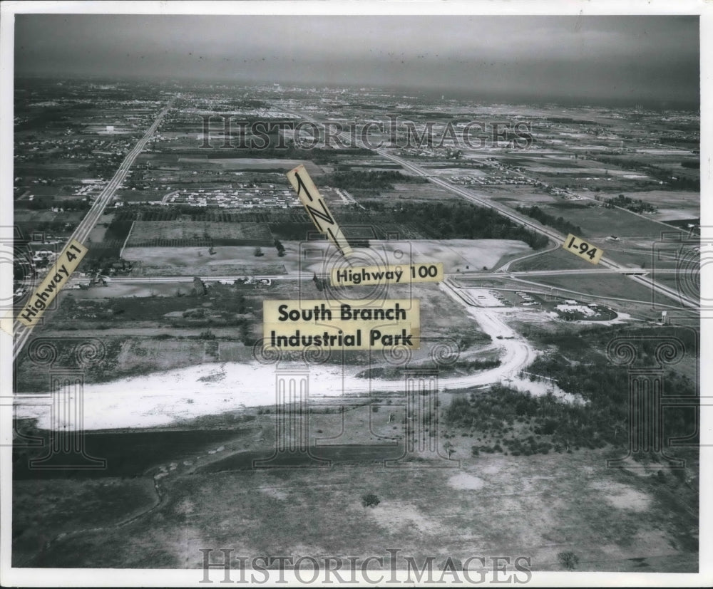 1969 Press Photo Helicopter view of South Branch Industrial Park, Milwaukee - Historic Images