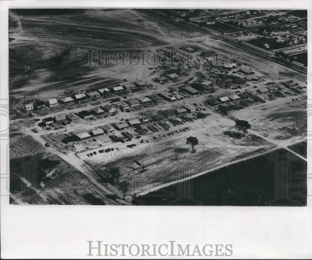 1955 Press Photo 60 family homes sponsored by Milwaukee Builders Association.-Historic Images