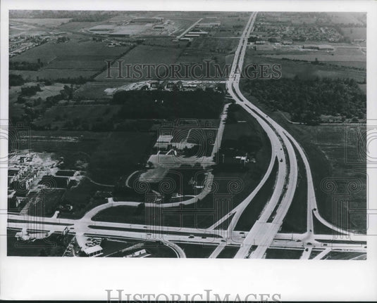 1974 Aerial view Milwaukee's north side; 76th Street and Brown Deer-Historic Images