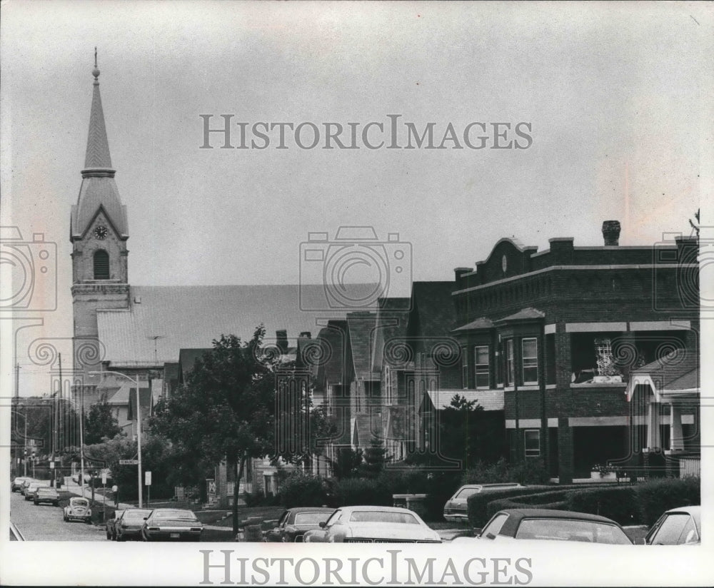 1977 Press Photo 1600 block of Humboldt Avenue Milwaukee. - mjb59292 - Historic Images