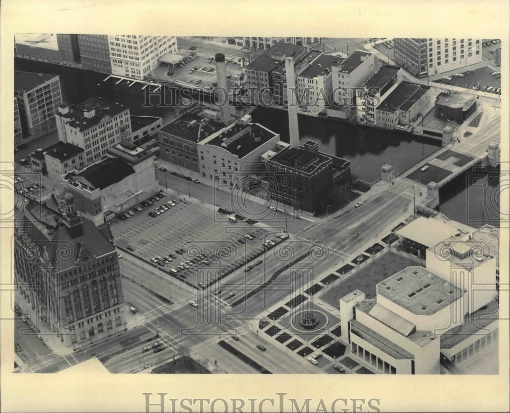 1984 Plans of new theater district, Milwaukee Center - Historic Images