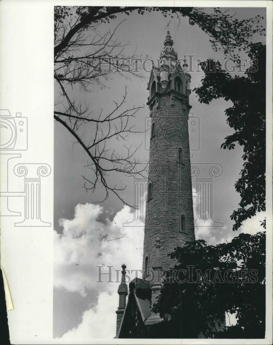 1965 Old Water Tower is Focal Point of Milwaukee Gold Coast Suburb-Historic Images
