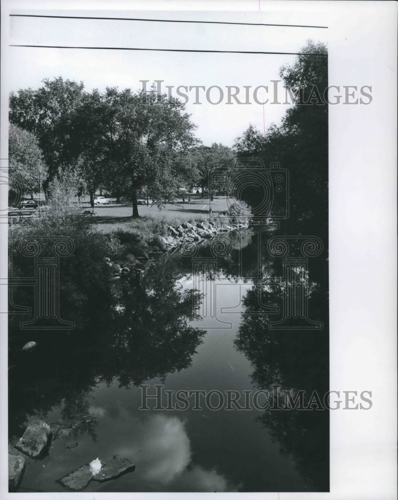 1960 Press Photo Milwaukee County Menomonee River - mjb60041 - Historic Images