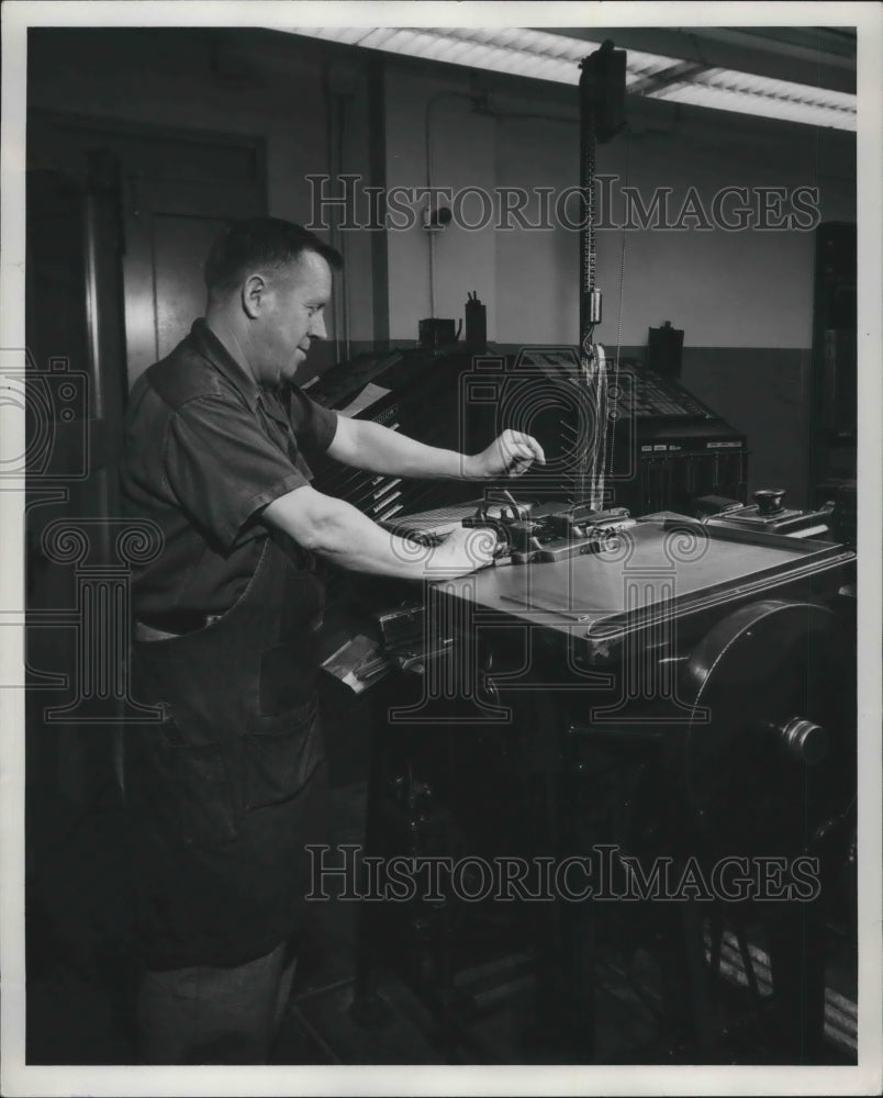 1953 Press Photo The Milwaukee Journal Composing Department. - mjb60274 - Historic Images