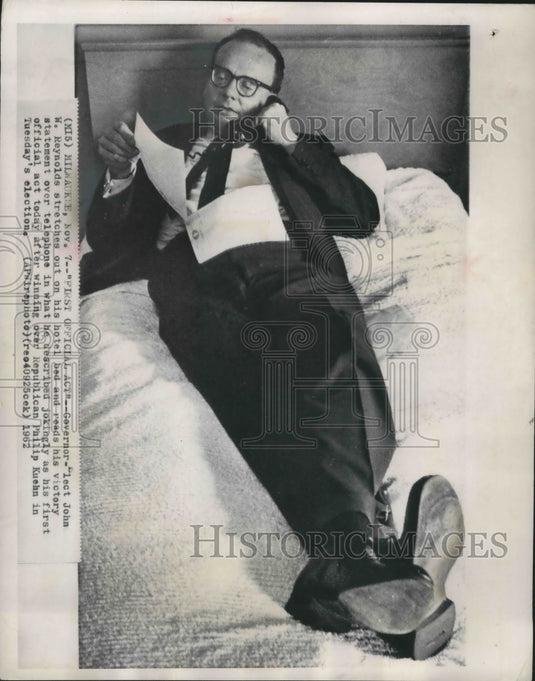 1962 Wisconsin's Governor elect John W Reynolds in his hotel-Historic Images