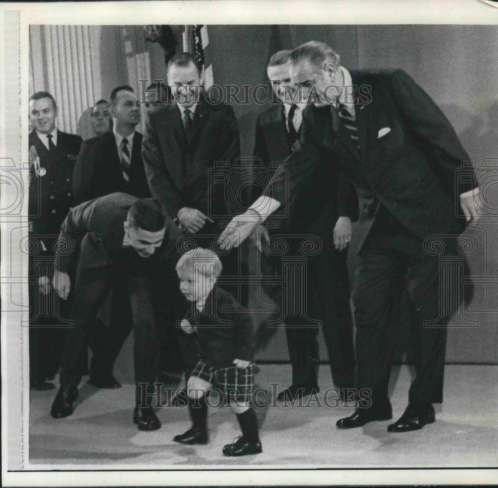 1969 Press Photo Lyn Nugent, grandson of President Johnson, at the White House - Historic Images