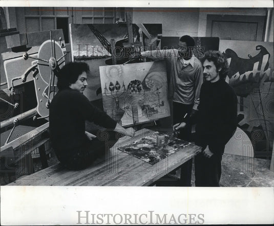 1977 Paintings to be displayed at Milwaukee Area Technical College - Historic Images