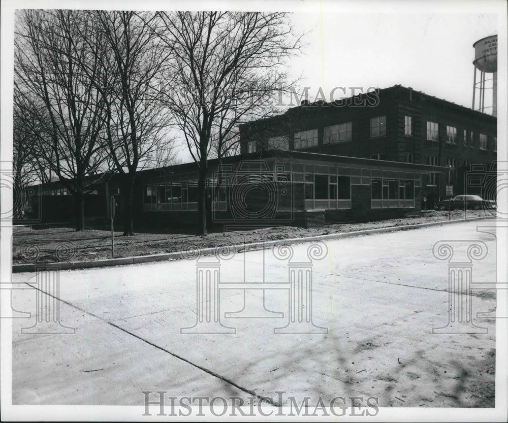 1957 Press Photo Administration Building Milwaukee County Institution - Historic Images