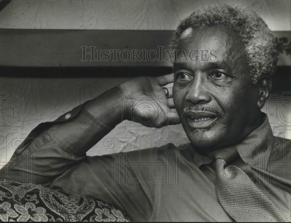 1980 James Richardson, Walnut Council, during interview, Milwaukee. - Historic Images