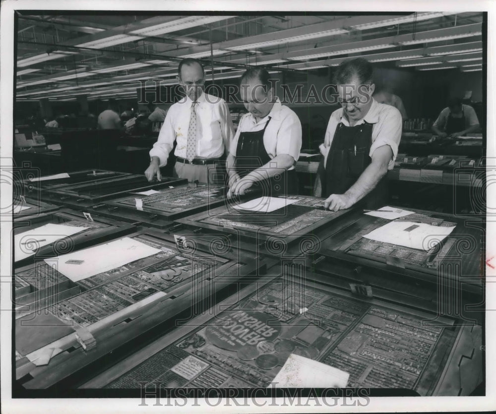 1954 Press Photo Louis Gilg, Foreman and Team, Milwaukee Journal - mjb61000 - Historic Images