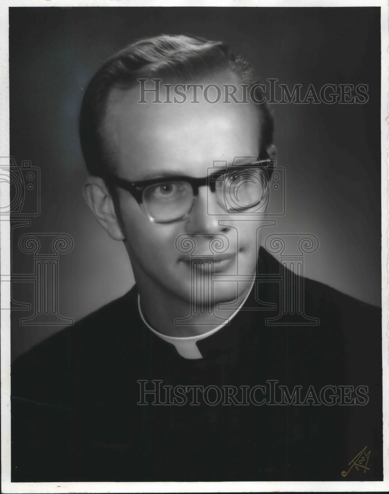 1970 Reverend Frederick Heuser, Milwaukee Catholic Family Program-Historic Images