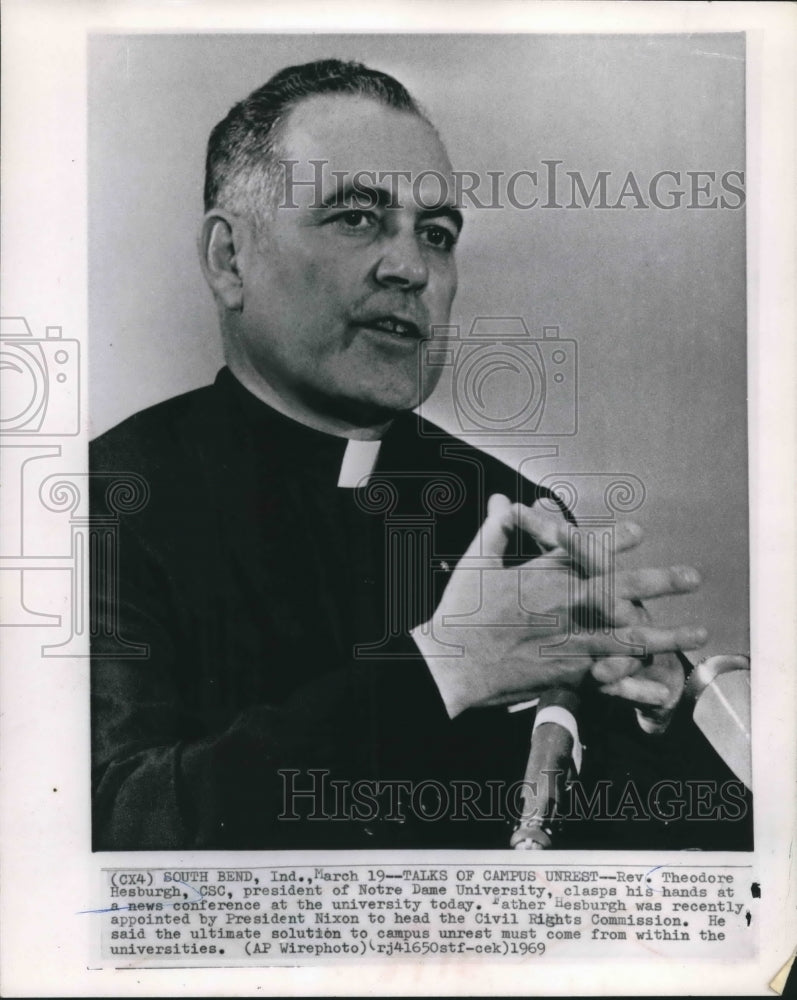 1969 Press Photo Reverand Theordore Herburgh, president, Notre Dame University - Historic Images