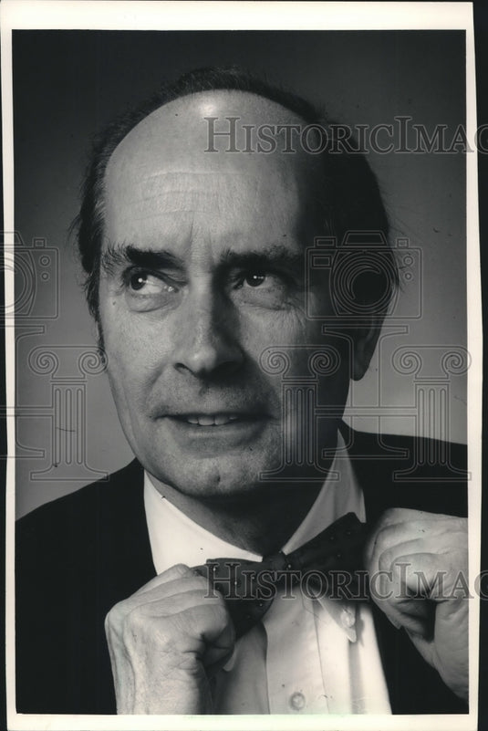 1988 Charles Harper, Bayside, founded society of bowtie wearers - Historic Images