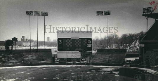 1980 Press Photo Milwaukee Stadium's New Scoreboard Will Be Placed In Same Spot- Historic Images