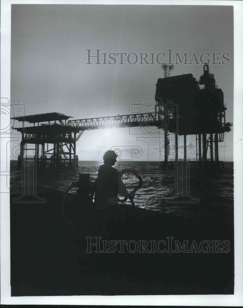 1980 Worker At Offshore Platform East Cameron Area Near Louisiana-Historic Images