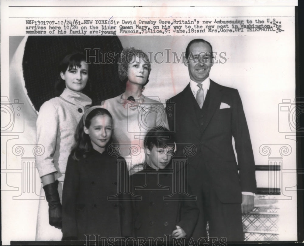 1961 Press Photo Sir David Gore, Britain&#39;s Ambassador to the U.S., and family - Historic Images