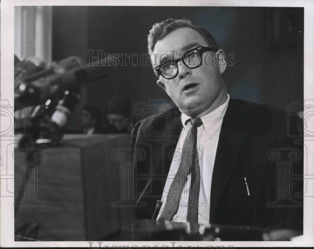 1967 Press Photo Harold Howe II, U. S. Commissioner of Education - mjb62778 - Historic Images