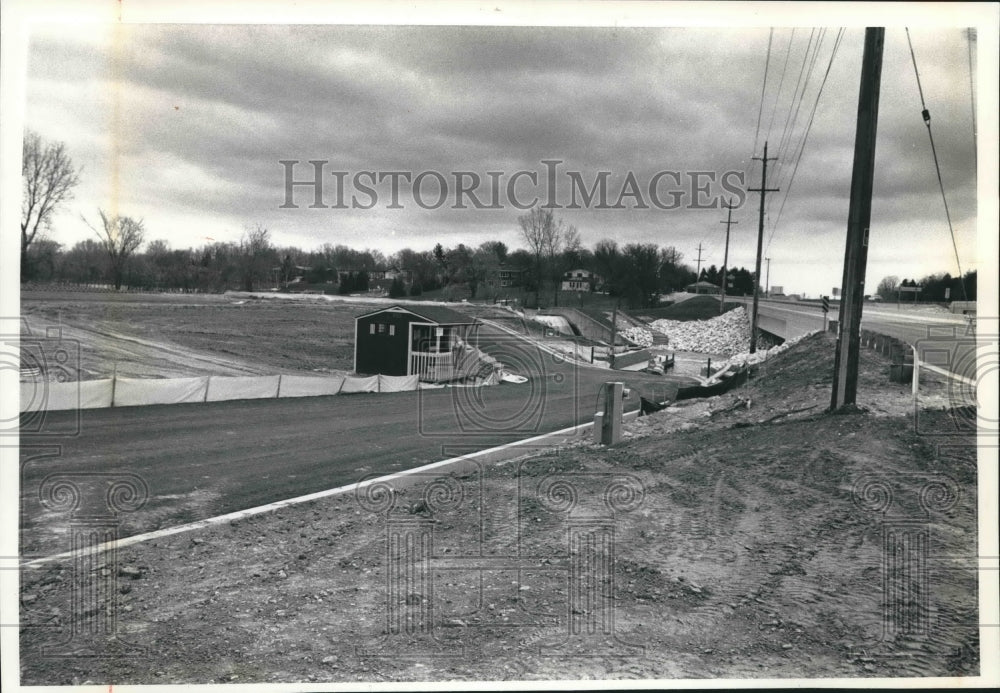 1991 Press Photo New boat launch at Oconomowoc Lake, nears completion - Historic Images