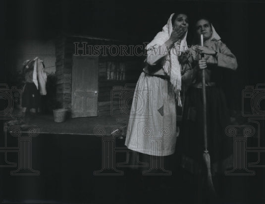 1993 Sarah Feller, Becky Raddeman & Eric Hanson at Hartford School-Historic Images