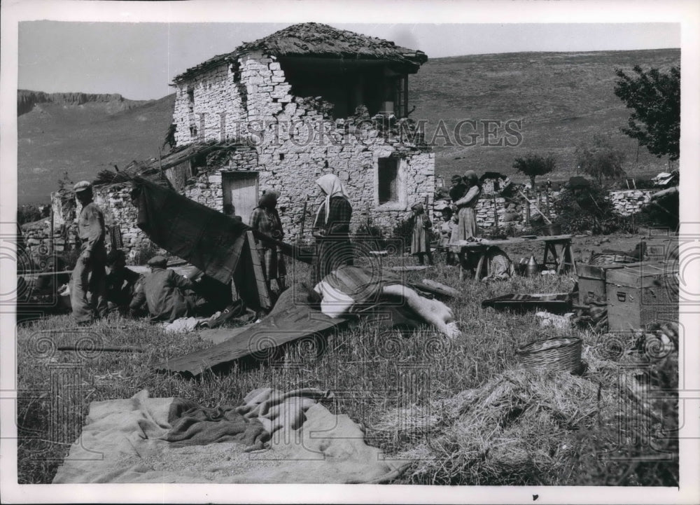 1954 Press Photo Peasants of Farsala, Greece camp after earthquake - mjb63823 - Historic Images