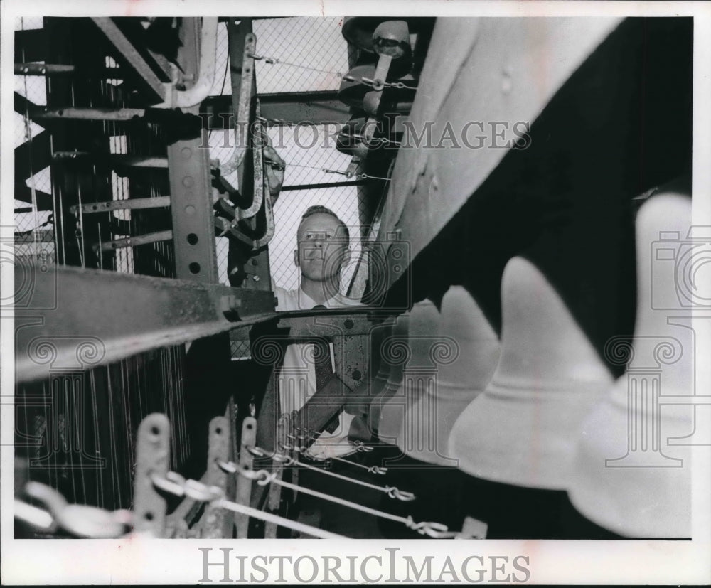 1966 Press Photo John W. Harvey, Carillonneur at University of Wisconsin - Historic Images