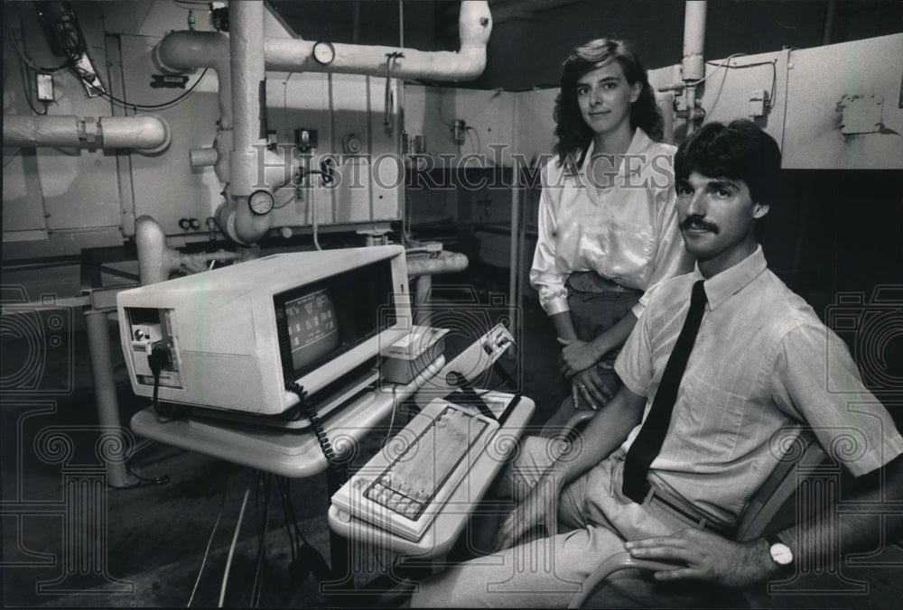 1988 Milwaukee School of Engineering Students with Air Handling Unit - Historic Images