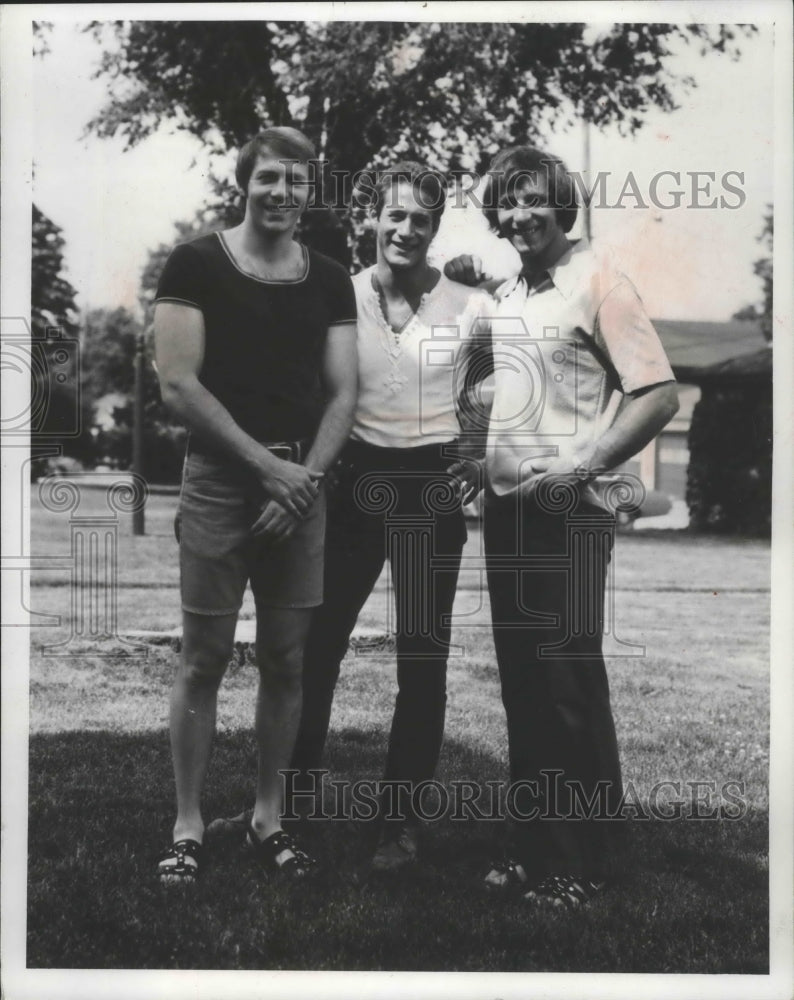 1976 The Hirschbein Brothers Milwaukee Entertainers - Historic Images