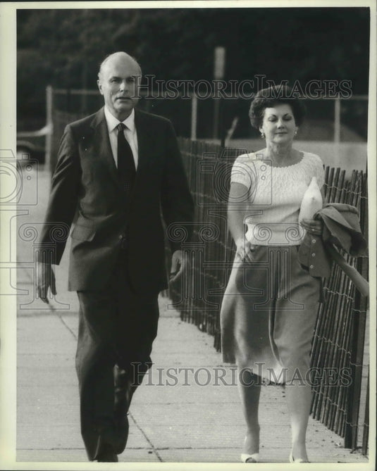 1982 Press Photo John W. Hinckley Sr. And His Wife - mjb64469 - Historic Images