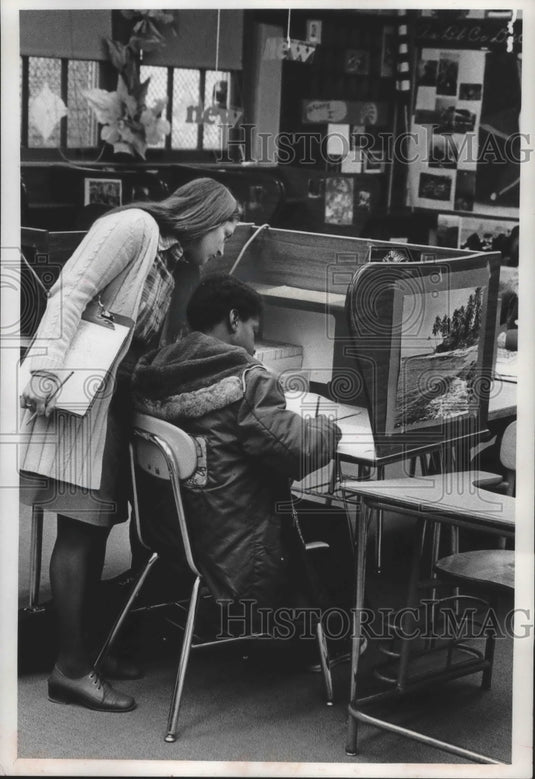 1976 Student at Wells Junior High School, Milwaukee - Historic Images