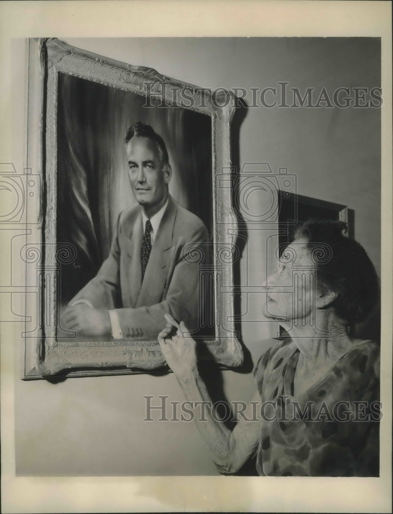 1964 Press Photo Mrs. Baron Goldwater and portrait of Barry Goldwater Phoenix-Historic Images