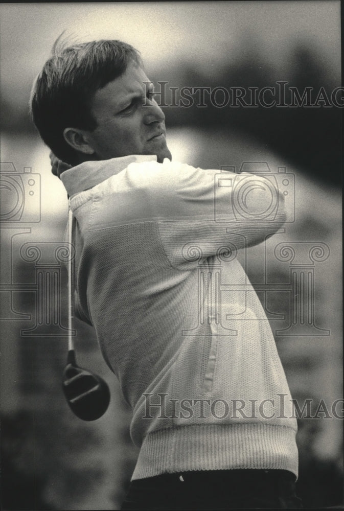 1986 Jim Gallagher practiced for Greater Milwaukee Open-Historic Images