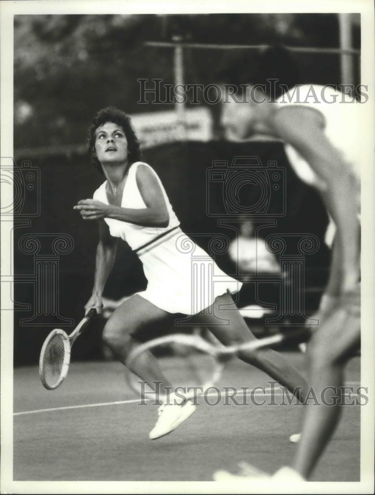 1976 Evonne Goolagong, number one female tennis player in the world - Historic Images