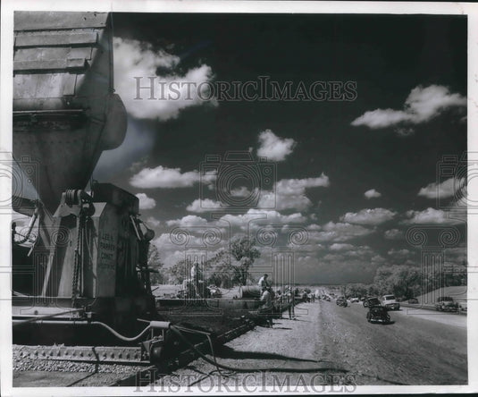 1958 Press Photo Concrete pouring on new highway 41 - mjb66281 - Historic Images