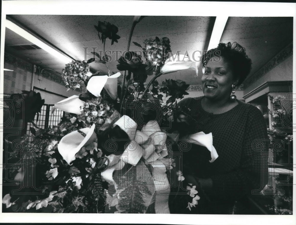 1993 Press Photo Patricia Hilliard, wedding planner and flower shop owner - Historic Images