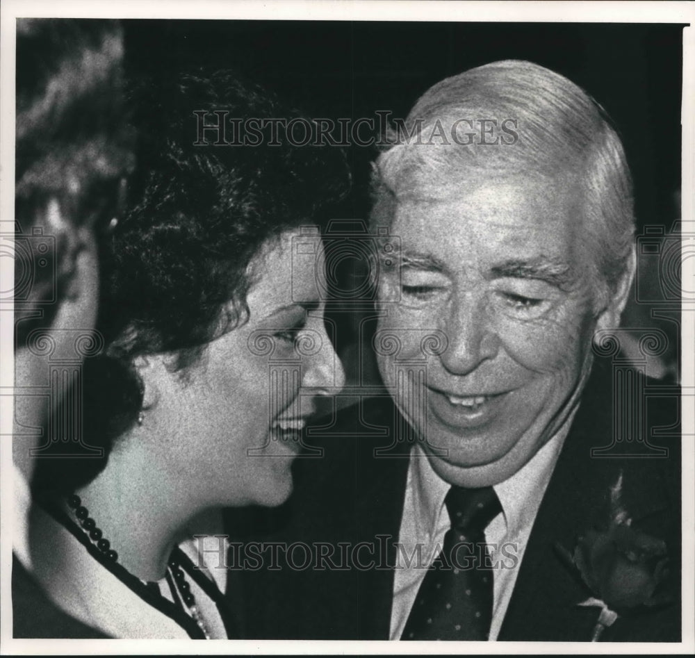 1988 Press Photo Milwaukee County Executive William O&#39;Donnell and Patti Gorsky - Historic Images