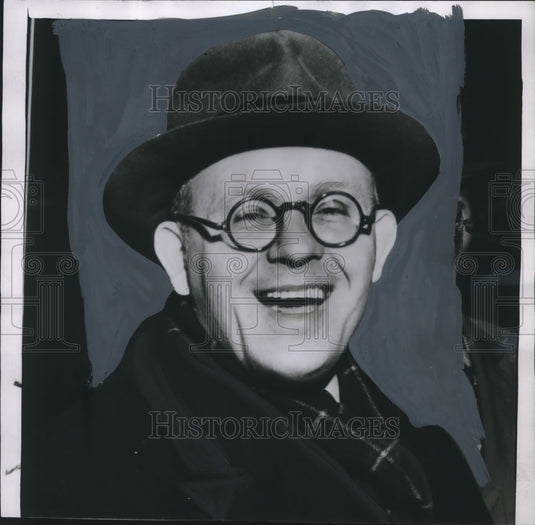 1947 Press Photo Nikolai Novlkov Soviet Ambassador to U.S. laughing, New York. - Historic Images