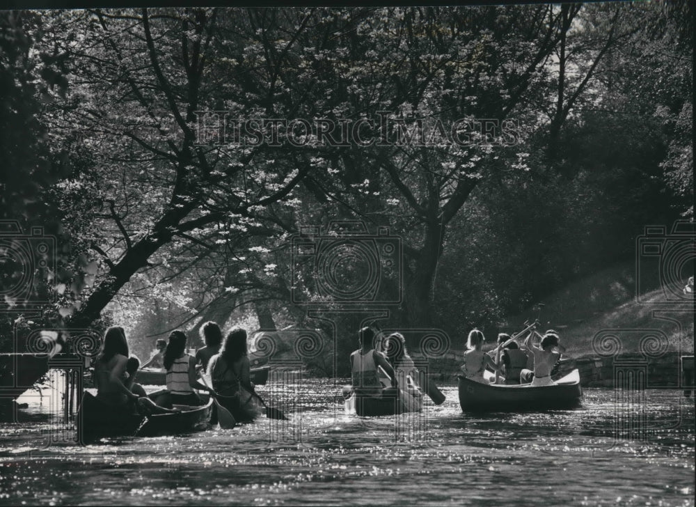 1991 Oconomowoc High School Biology Students Outdoor Experience - Historic Images