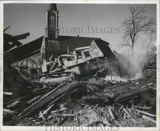 1960 Press Photo Milwaukee Hillside neighborhood bulldozed for redevelopment - Historic Images