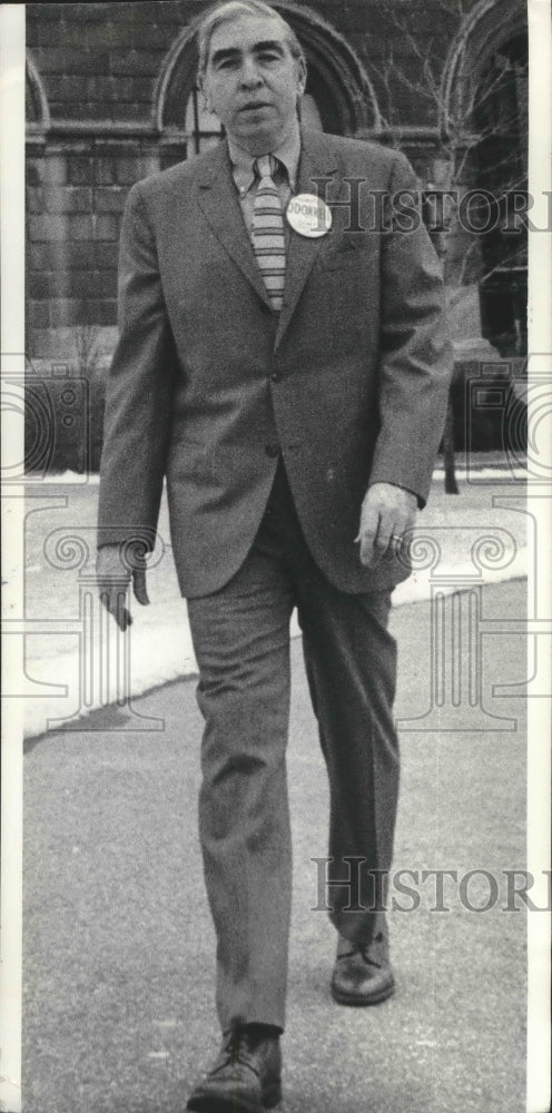 1976 Press Photo William O'Donnell elected County Executive - mjb67341 - Historic Images