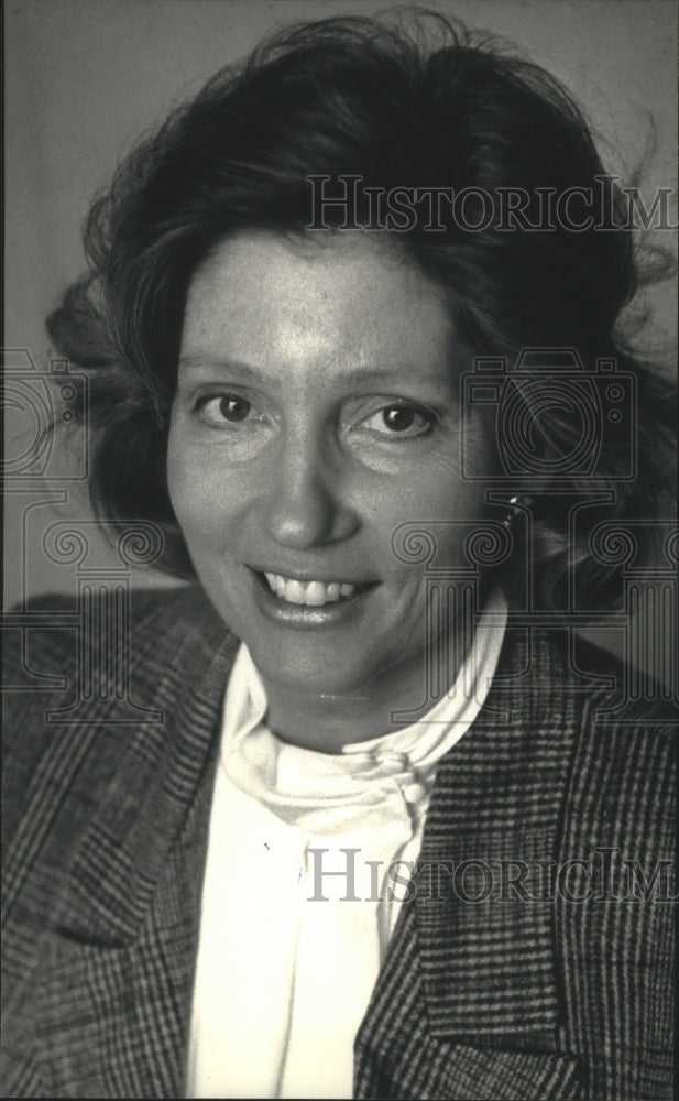 1992 Republican Jane Geers, River Hills Ophthalmologist - Historic Images