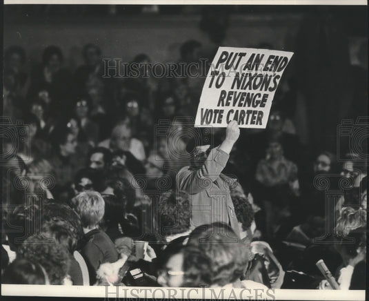 1976 President Ford's Milwaukee Visit to talk to state teachers - Historic Images
