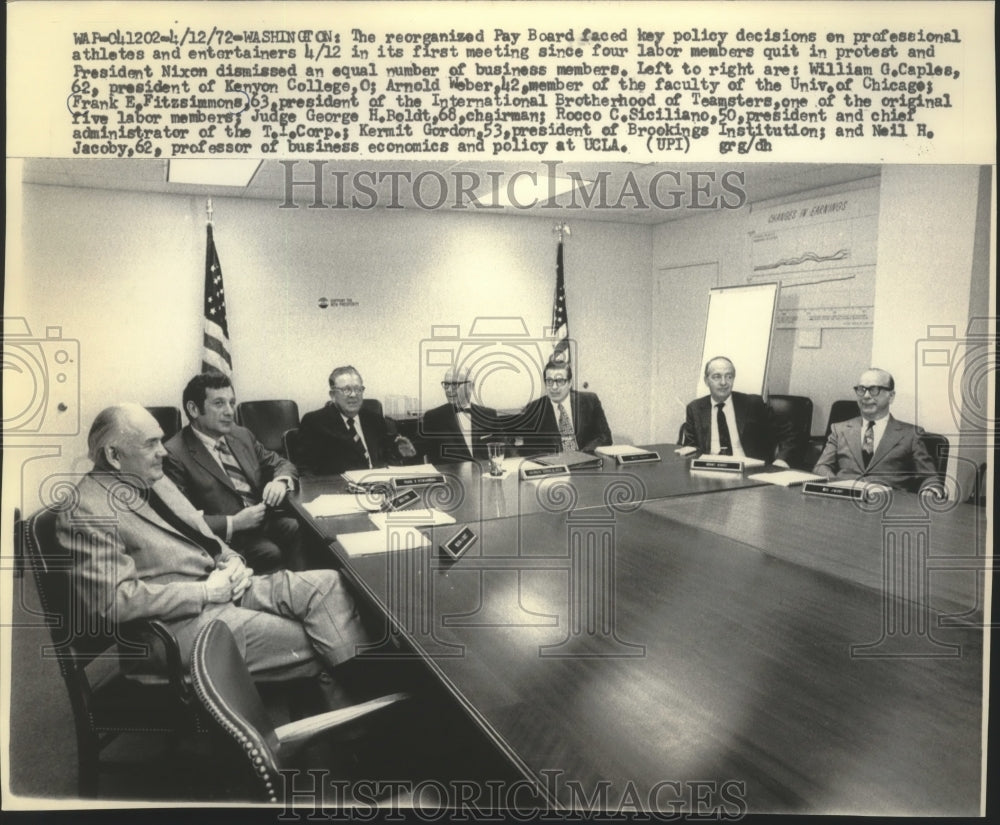 1972 Press Photo Pay Board members meet to decide new policies - mjb67888 - Historic Images