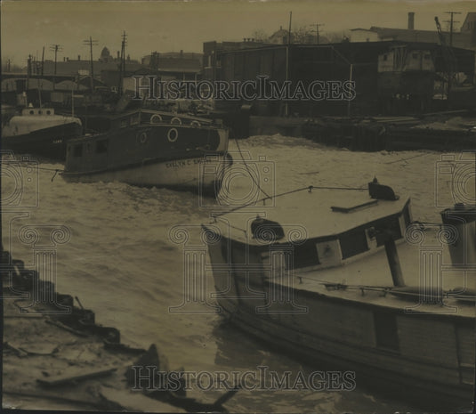 Storm threatens boats in Port Washington harbor Thursday-Historic Images