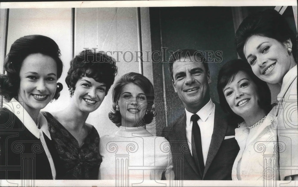 1964 Press Photo Five former Miss Wisconsin&#39;s, reunion at Coach House - Historic Images