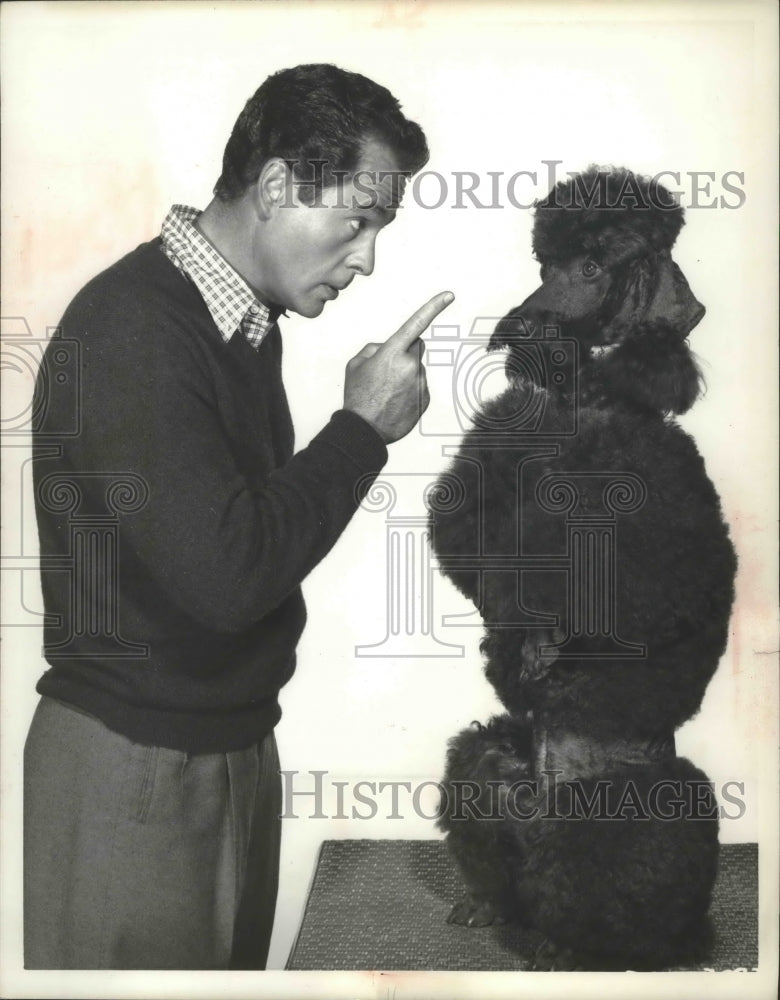 1957 Press Photo Larry Parks in &quot;The Penlands and the Poodle&quot; on &quot;Ford Theater&quot; - Historic Images