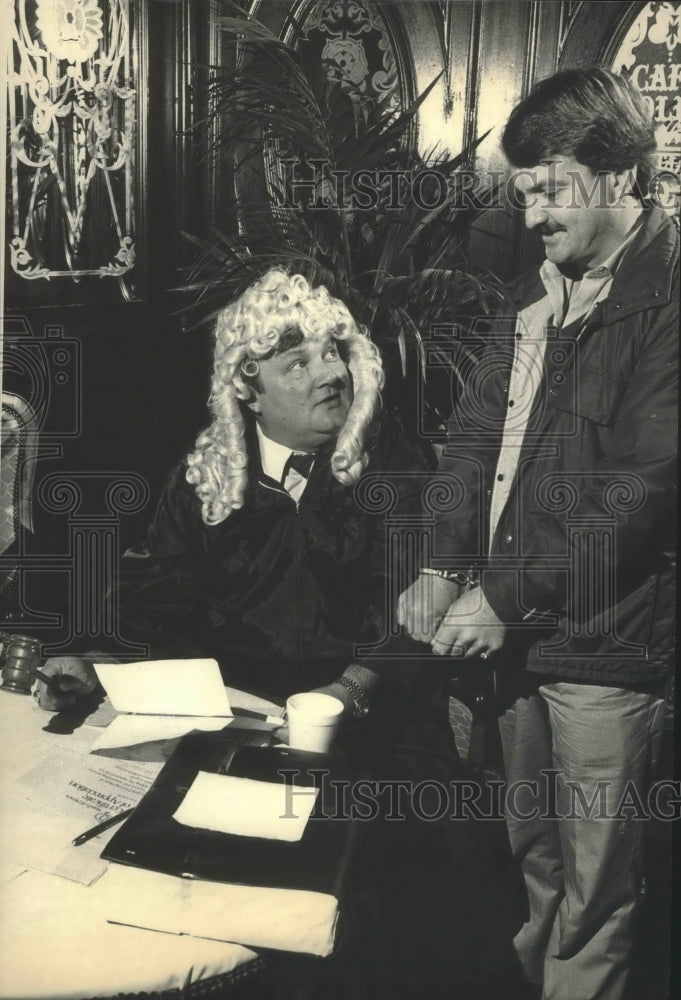 1986 Press Photo Umpire Bruce Froemming sentence Mike Shepherd of Wauwatosa - Historic Images