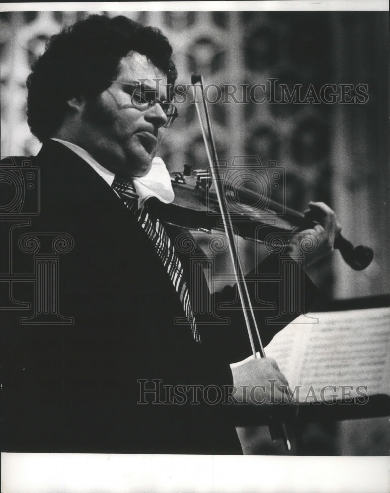 1973 Press Photo Itzhak Perlman at Temple Emanu-El B'ne Jeshurun in Wisconsin-Historic Images